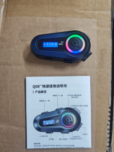 Q08 MAX Wireless Motorcycle Intercom with HD LCD Display